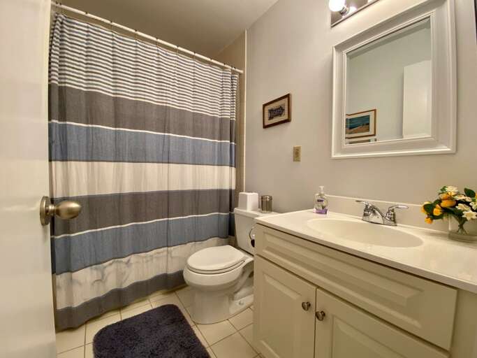 Bathroom (Downstairs) Bathroom (Downstairs)