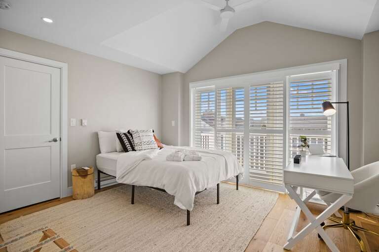 Secondary Bedroom - Third Floor Secondary Bedroom - Third Floor