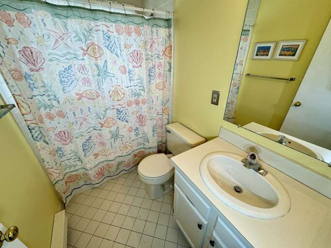 Secondary Bathroom Secondary Bathroom