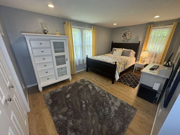 Secondary Bedroom Secondary Bedroom