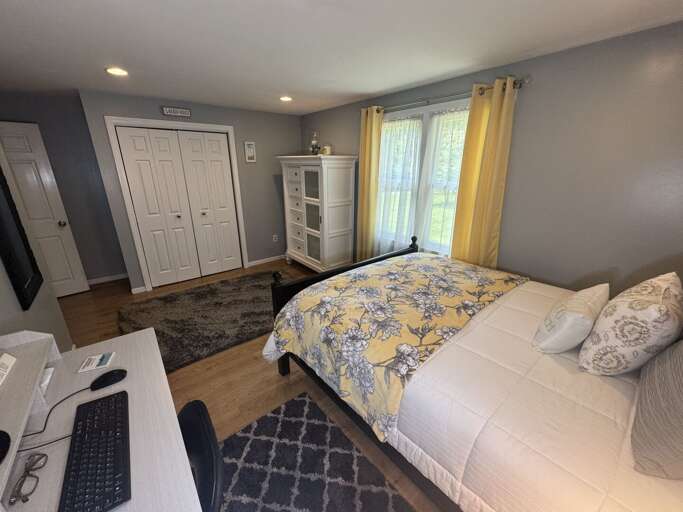 Secondary Bedroom Secondary Bedroom