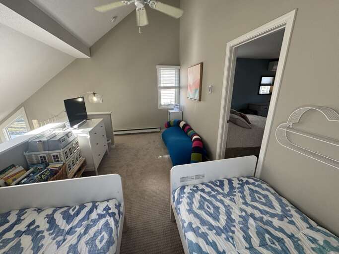 Open Loft (2nd Floor) Open Loft (2nd Floor)