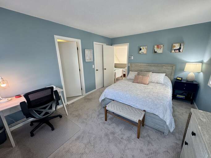 Primary Bedroom (2nd Floor) Primary Bedroom (2nd Floor)