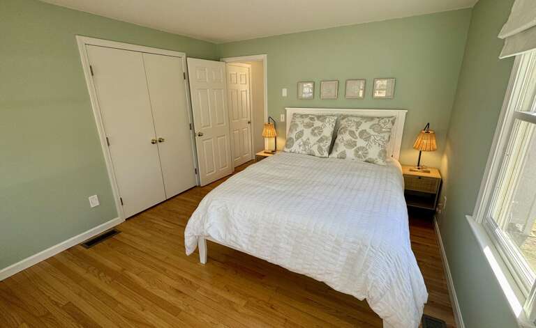 Primary Bedroom (1st Floor) Primary Bedroom (1st Floor)