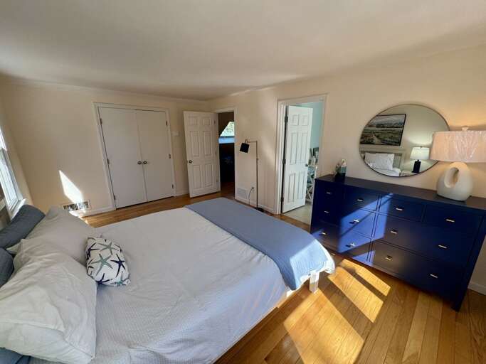 Secondary Bedroom (2nd Floor) Secondary Bedroom (2nd Floor)