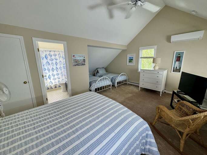 Open-Loft Bedroom