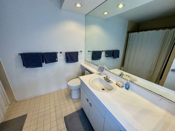 Third Bathroom (1st Floor)