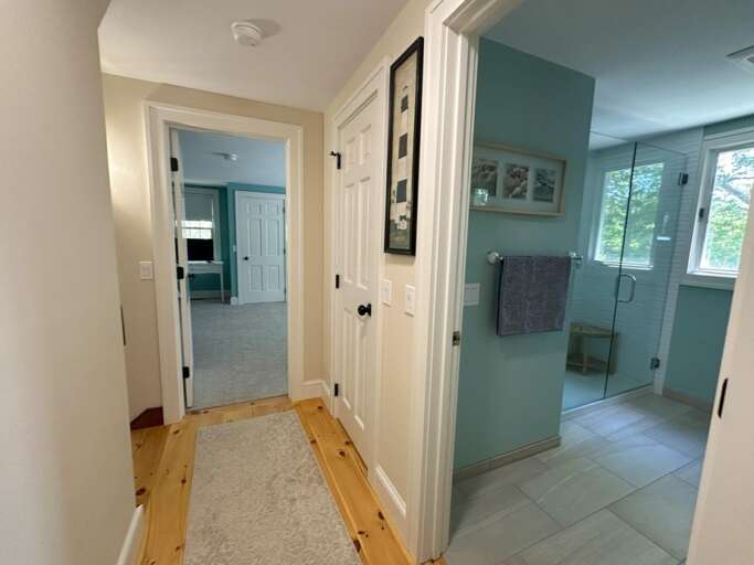 Second Floor Landing & Shared Bathroom