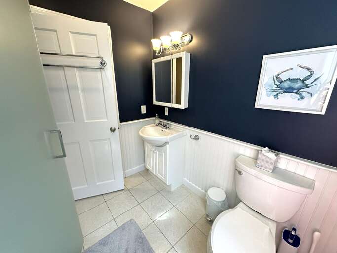 2nd Floor Shared Bathroom