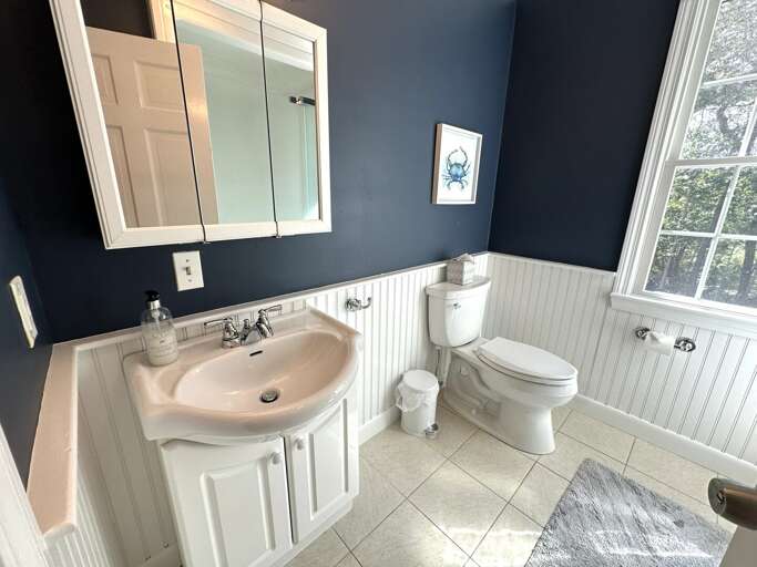 2nd Floor Shared Bathroom