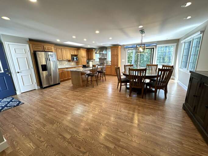 Fully Equipped Kitchen & Dining Area