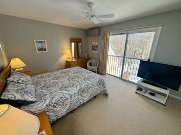 Primary Bedroom (2nd Floor)