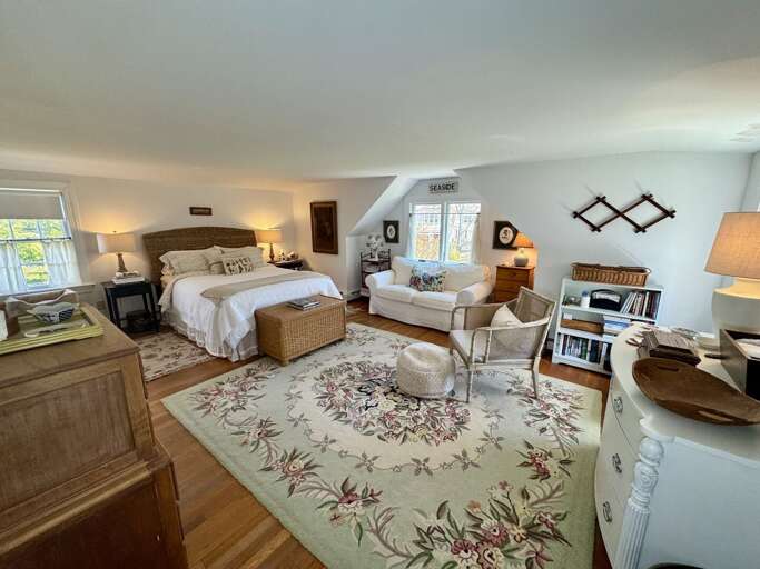 2nd Floor Queen Bedroom #1