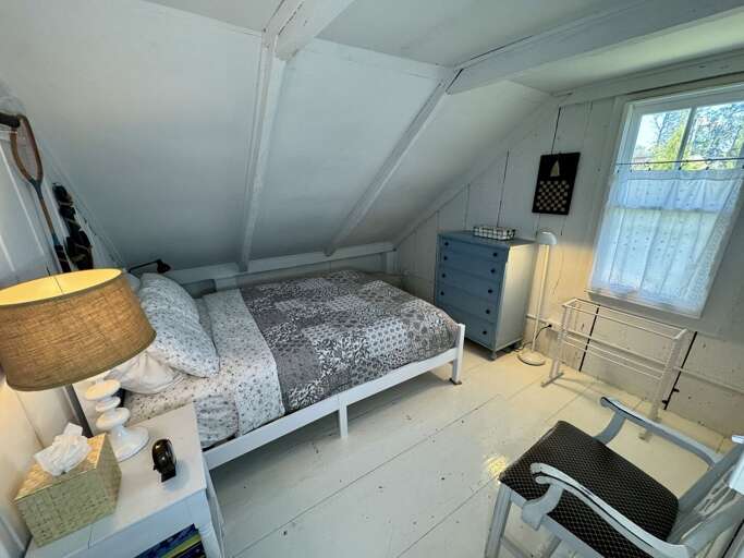 2nd Floor Queen Bedroom #3