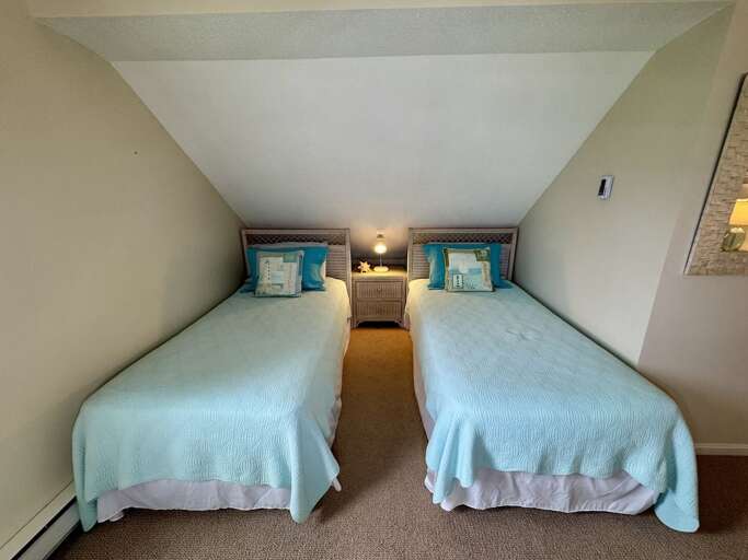 Secondary Bedroom / Loft