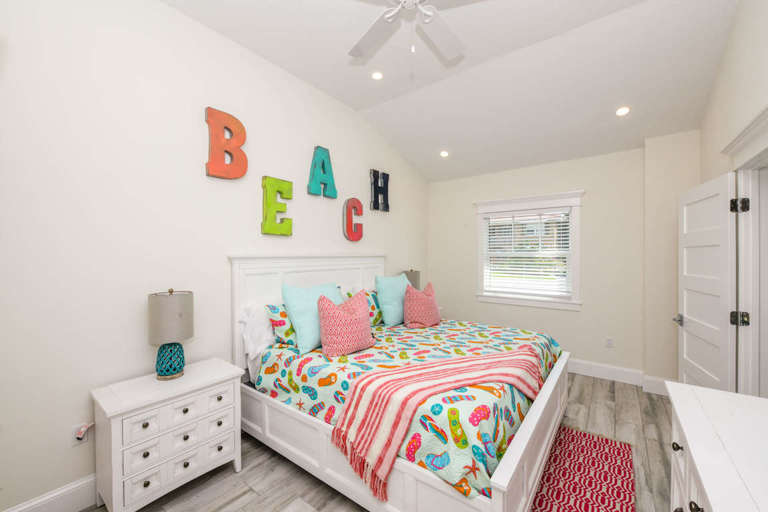 Bedroom 2 (Master), Villa Sailfish - AMI Locals