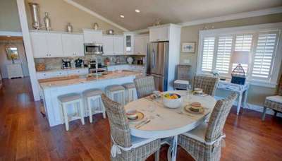 Anna Maria Chateau- AMI Locals