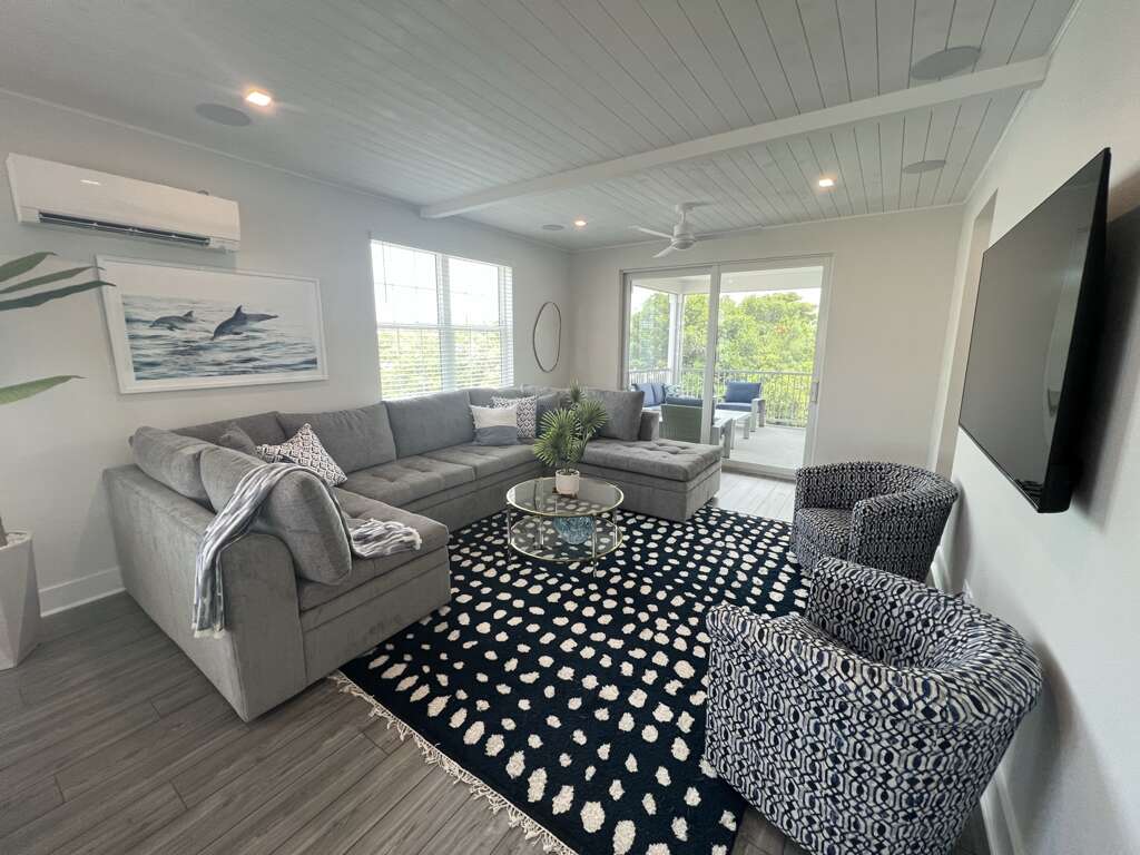 Salty Seagull At Hunters Point Cortez, FL 3 Bedrooms Sleeps 9!