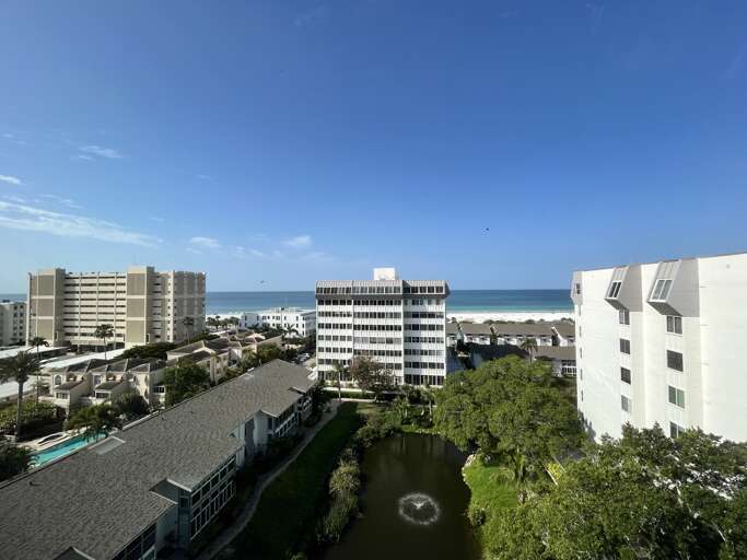 Peppertree Penthouse 803 Stunning 2 Bedroom Condo in Siesta Key, FL