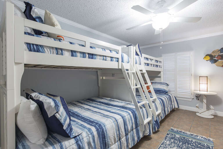 Full bunks with twins on top! This room is located downstairs and can sleep up to 6! Full bunks with twins on top! This room is located downstairs and can sleep up to 6!