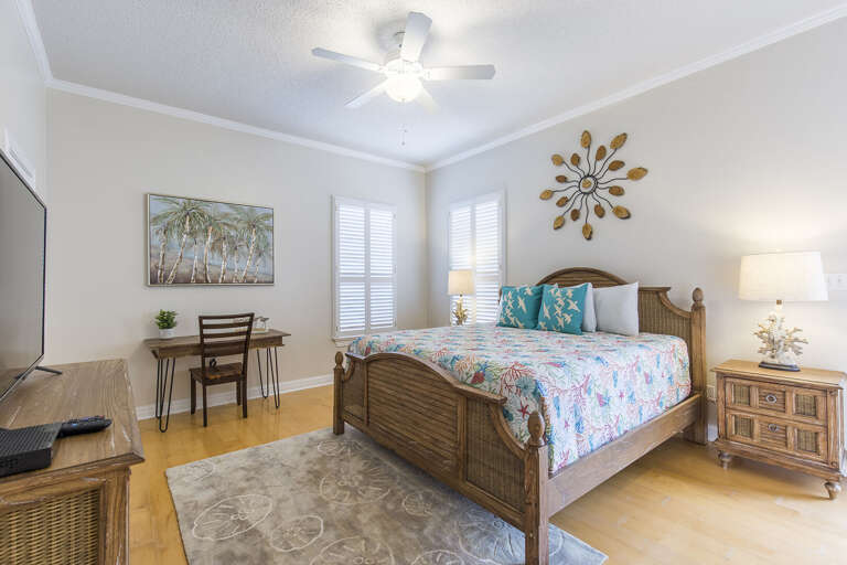 Large spacious master bedroom with a king bed and flat screen TV located on the second floor! Large spacious master bedroom with a king bed and flat screen TV located on the second floor!