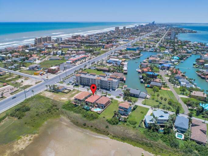 This home is only 1 block from the beach! Head straight down Sunset St to the beach access! This home is only 1 block from the beach! Head straight down Sunset St to the beach access!