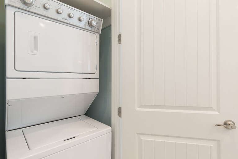 Washer/dryer (located downstairs)