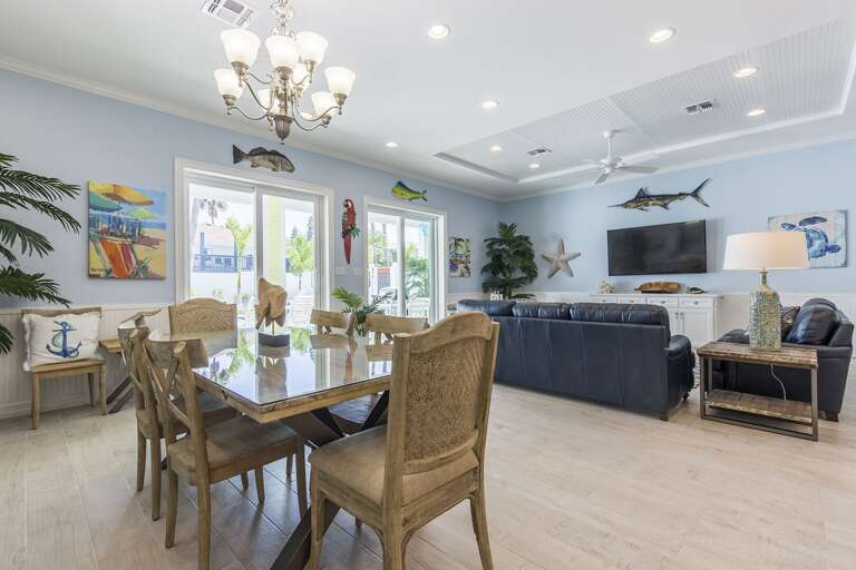 Spacious dining and living area!