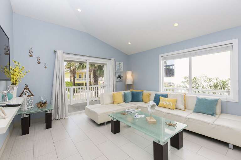 Nice open concept living area, located on 2nd floor.