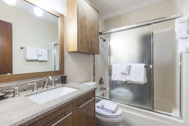 Shared guest bathroom Shared guest bathroom