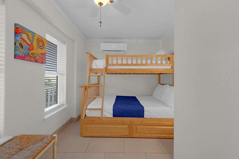 1st Floor Guest Bedroom