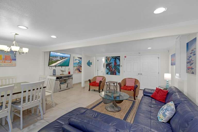 Living Area Living Area