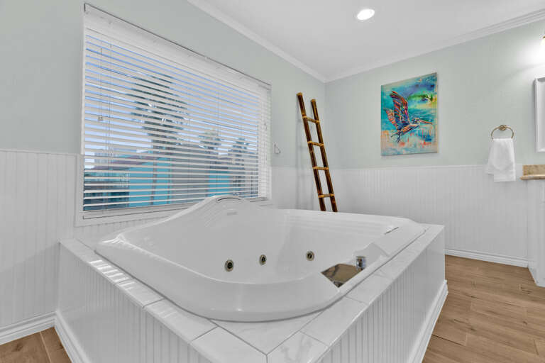 Master Bathroom Master Bathroom