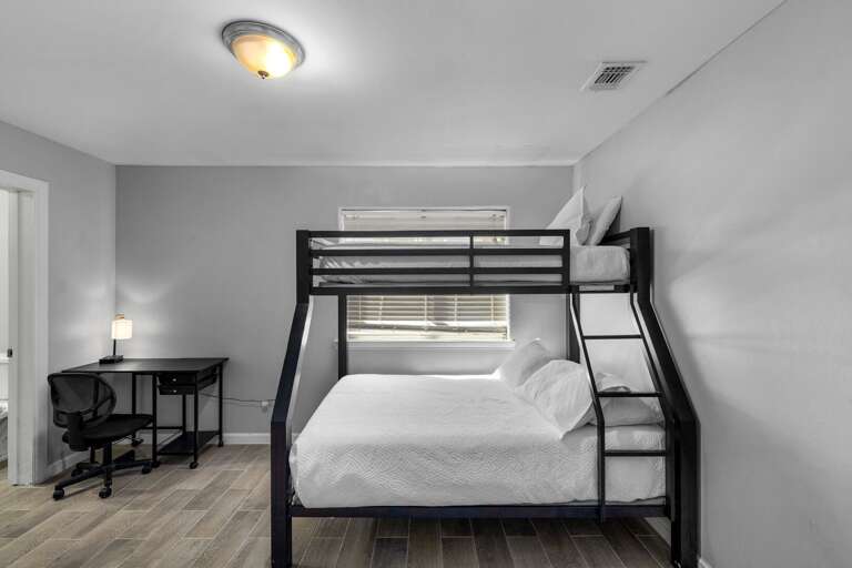 1st Floor Bedroom (Twin over Full Bunk)