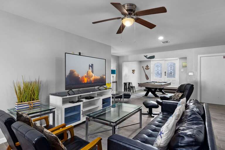 1st floor, comfortable living area with large flat screen tv!