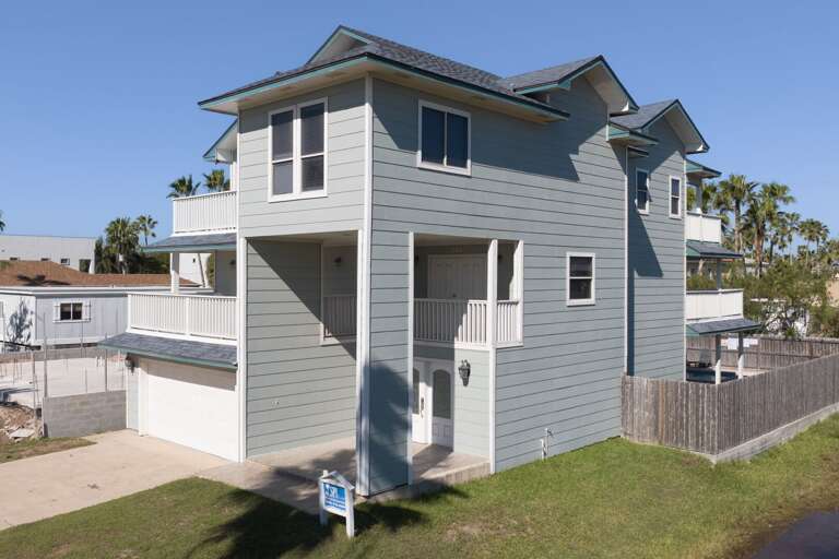 204 W. Acapulco Exterior