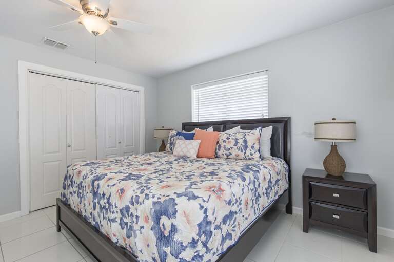 3rd Floor Bedroom #1 (One King Bed)