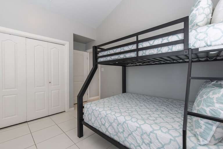 3rd Floor Bedroom #4 (Twin over Full Bunk)