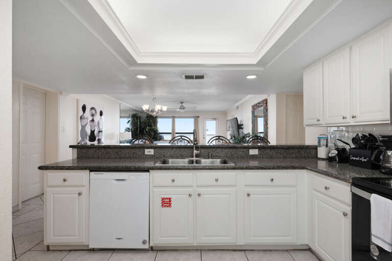 Large kitchen area