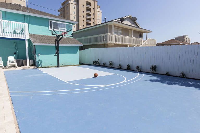 Multiple purpose basketball court with adjustable basketball hoop. Court can be set up for group team activities, birthday party, pool side party and much more!
