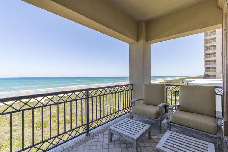 Great ocean views from the balcony!