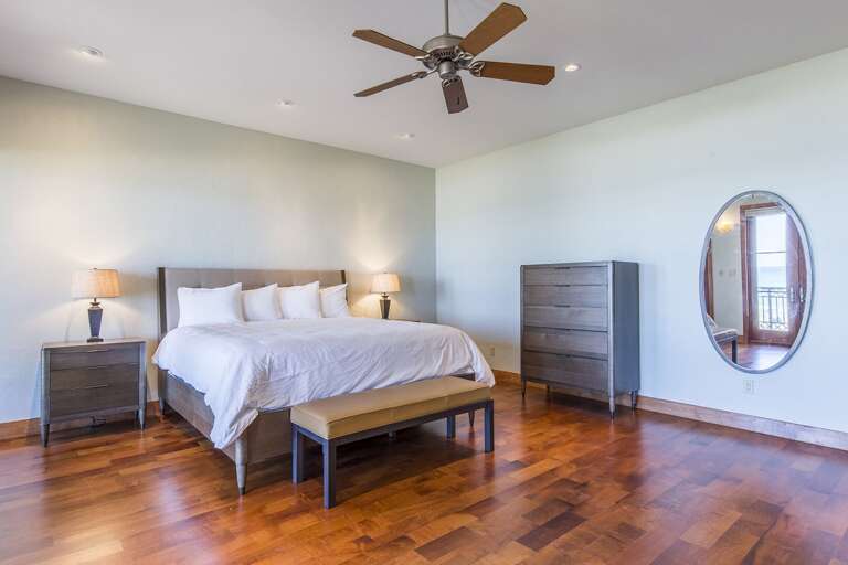 Guest bedroom with king bed