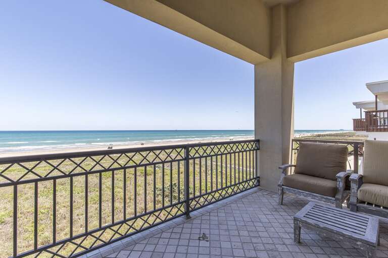 Oceanfront views from the balcony!