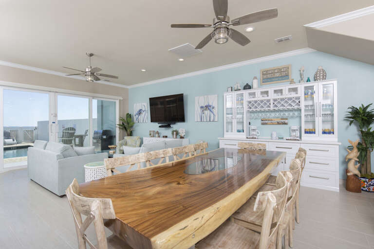 One of a kind dining for 10.