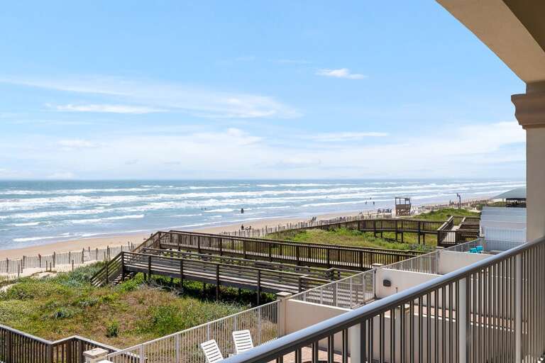 Gorgeous Beach View!