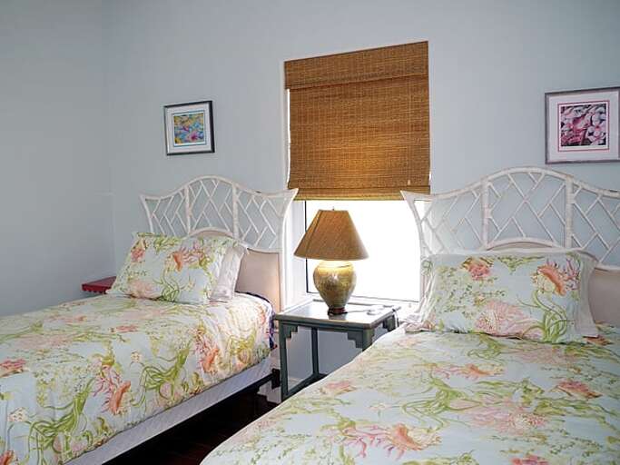 Second guest bedroom is equipped with two Twin size beds