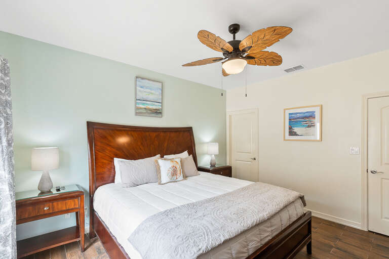 4th bedroom with King size bed and flat screen TV!