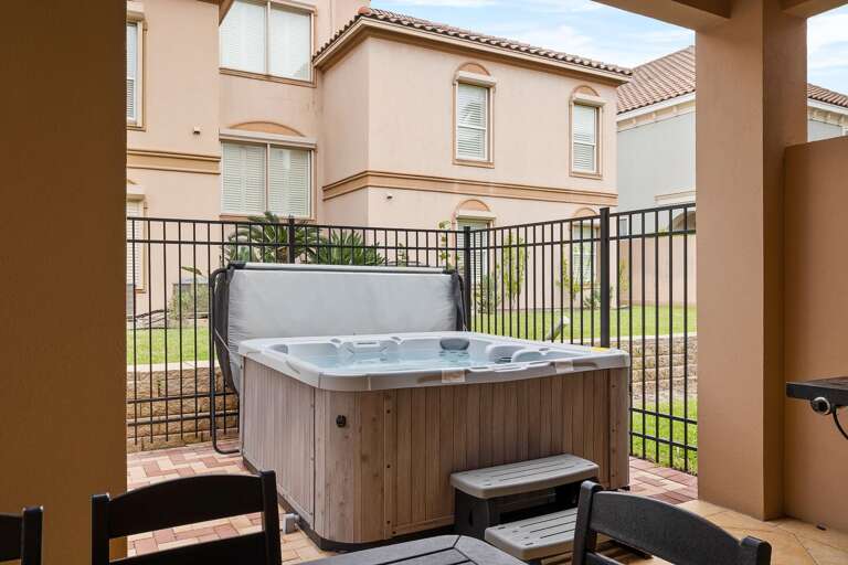 Private Hot tub