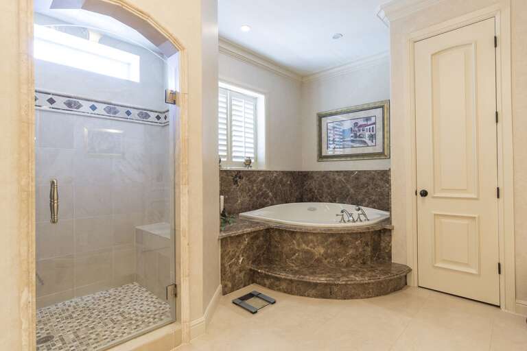 2nd Master bathroom (3rd floor). Large soaking tub (jets are NOT active & NOT an amenity), walk-in shower & large double vanities.