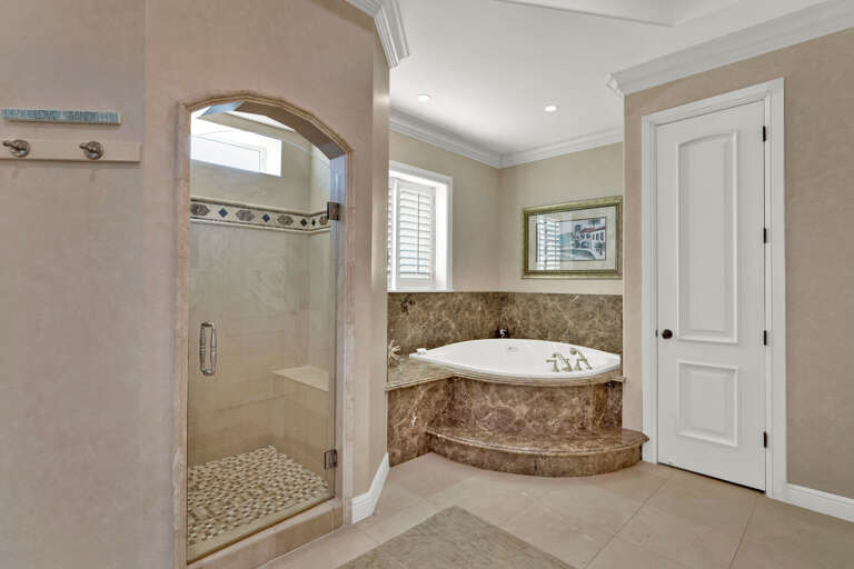 2nd Master bathroom (3rd floor). Large soaking tub (jets are not active & not an amenity), walk-in shower & large double vanities.